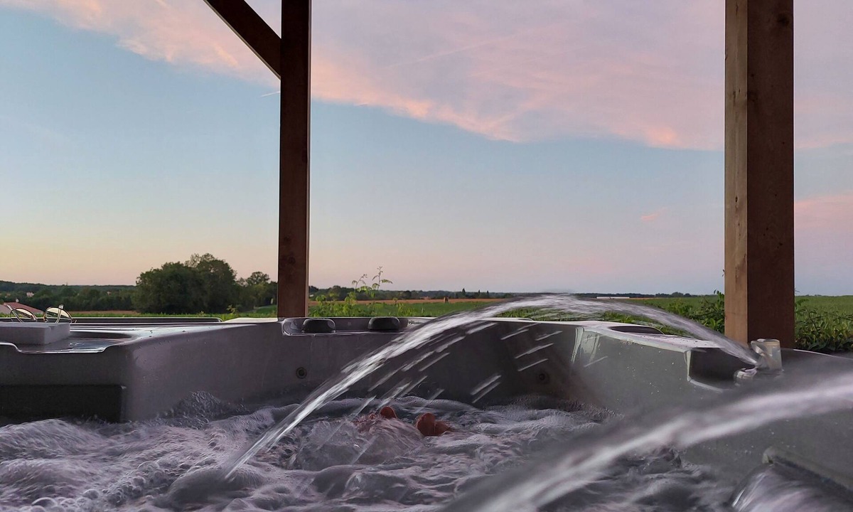 Mareuil-Sur-Lay-Dissais Hotel | Hôtel Le Mareuillais