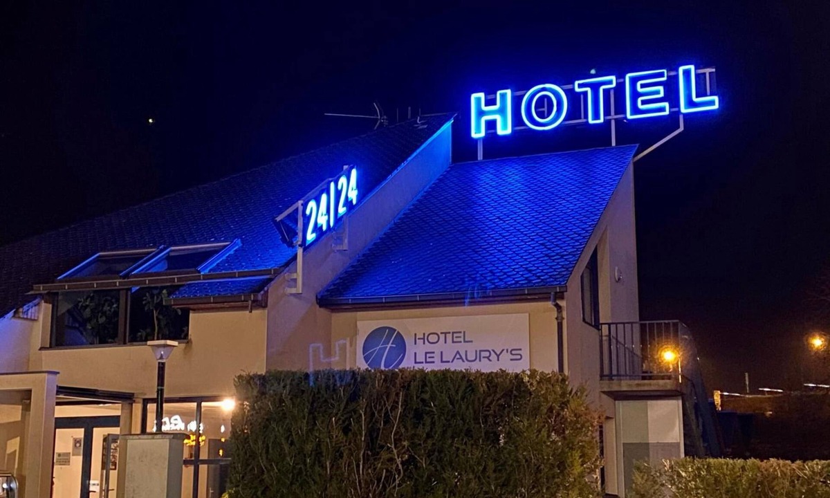 Onet-le-Chateau Hotel | Hôtel Le Laury's