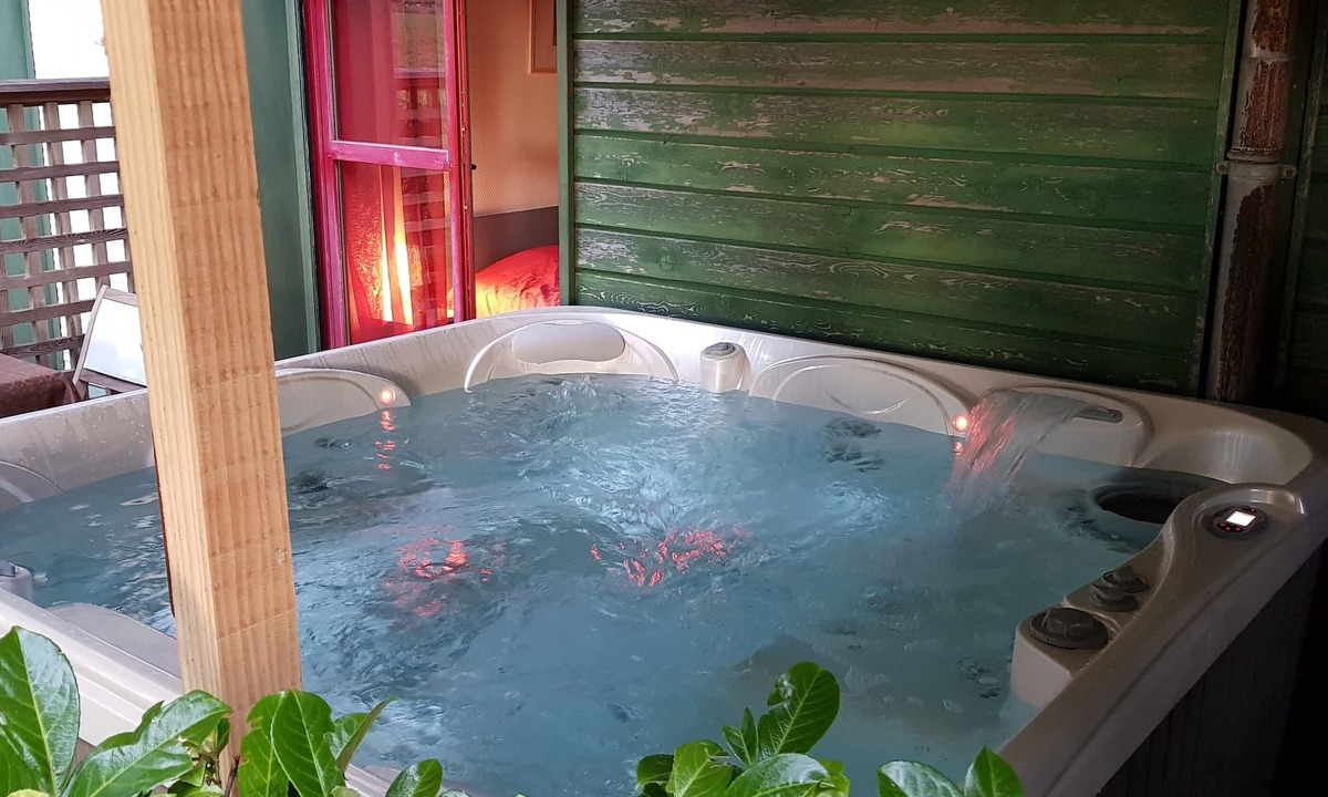 Cours Hotel | Hôtel Le Pavillon