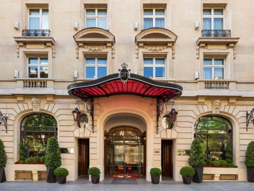 Faubourg-du-Roule Hotel | Hôtel Le Royal Monceau Raffles Paris