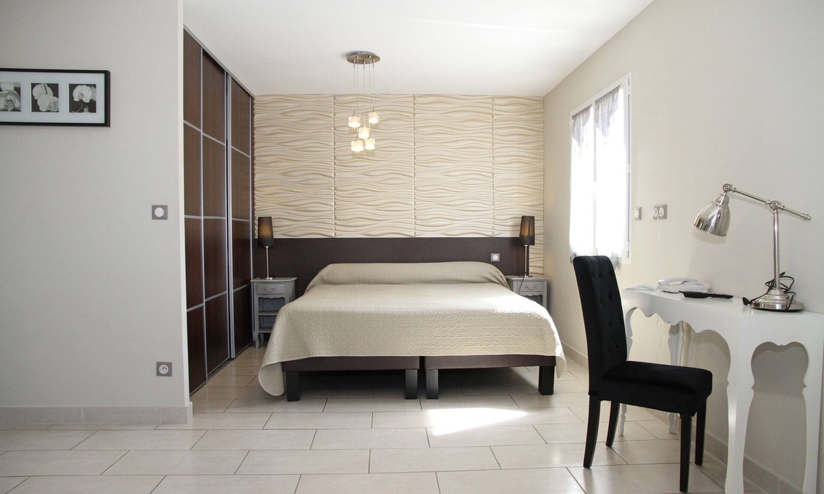 Pezenas Hotel | Hôtel Le Saint Germain
