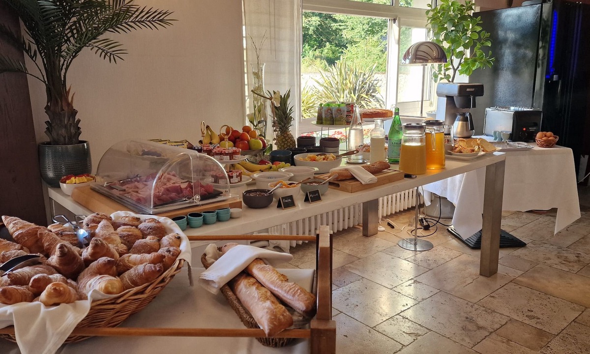 Thorigne-sur-Due Hotel | Hôtel Le Saint Jacques