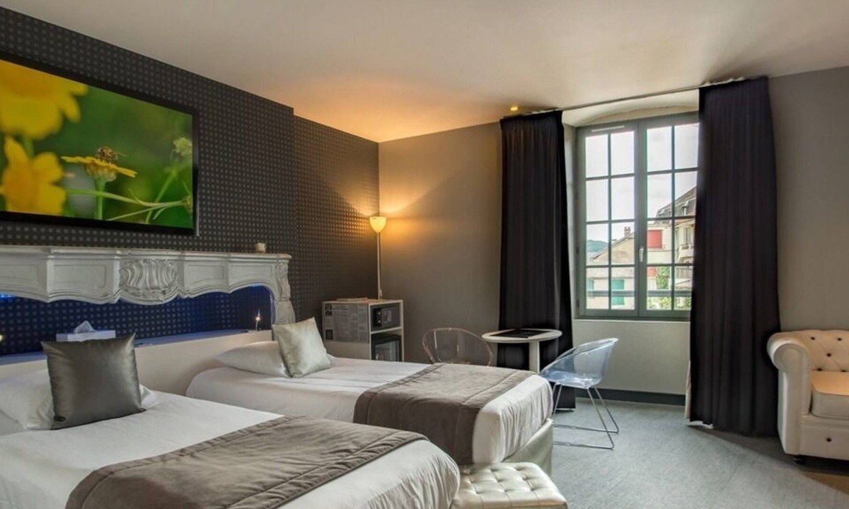 Beaulieu-sur-Dordogne Hotel | Hôtel Le Turenne