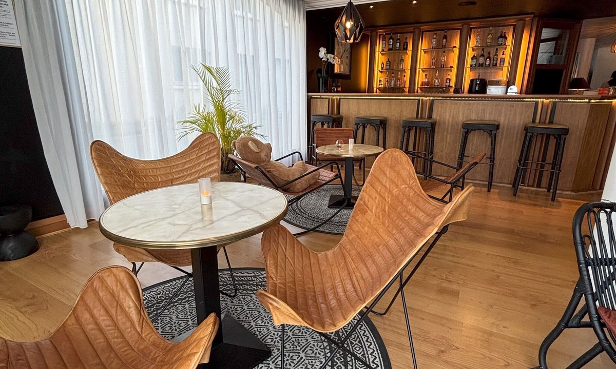 Cognac Hotel | Hôtel Le Valois, Cognac