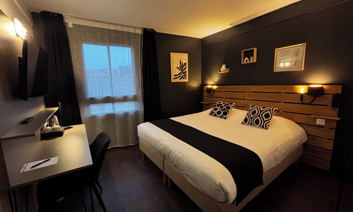 Cognac Hotel | Hôtel Le Valois, Cognac