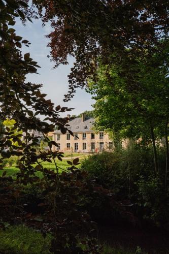 Saint-Hilaire-le-Chatel Hotel | Hôtel les Prés