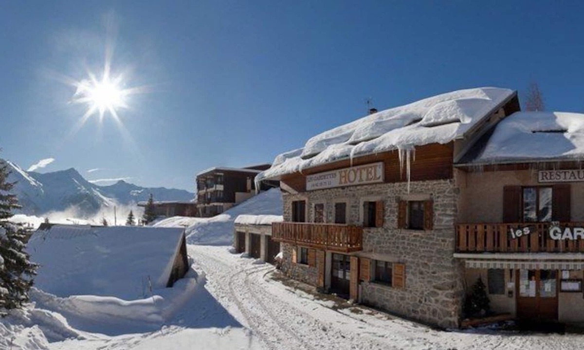 Orcieres-Merlette Hotel | Hôtel les Gardettes