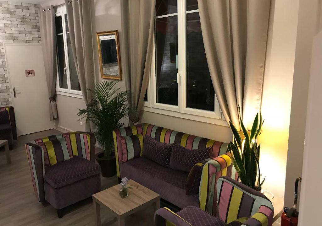 Les Andelys Hotel | HÔTEL LES IRIS