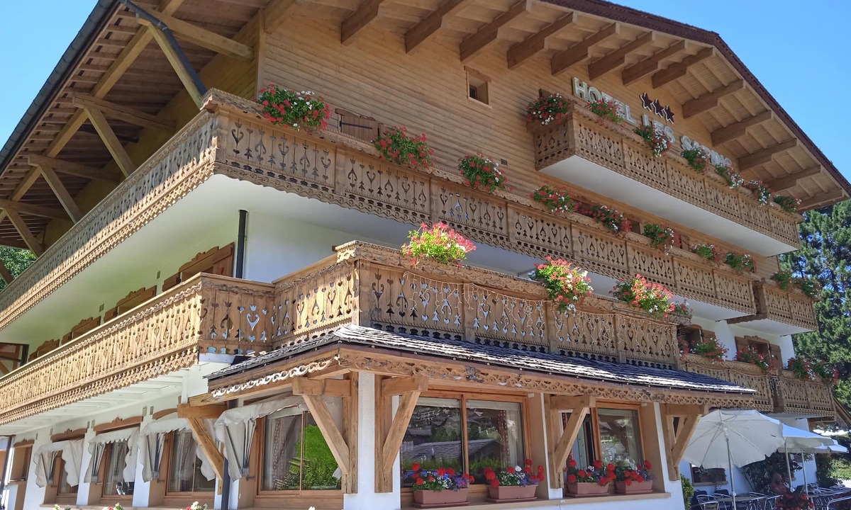 La Clusaz Hotel | Hôtel Les Sapins