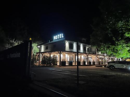 Mantry Hotel | Hôtel Logis Restaurant La Fontaine