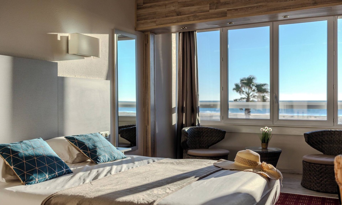 Port-la-Nouvelle Hotel | Hôtel Méditerranée