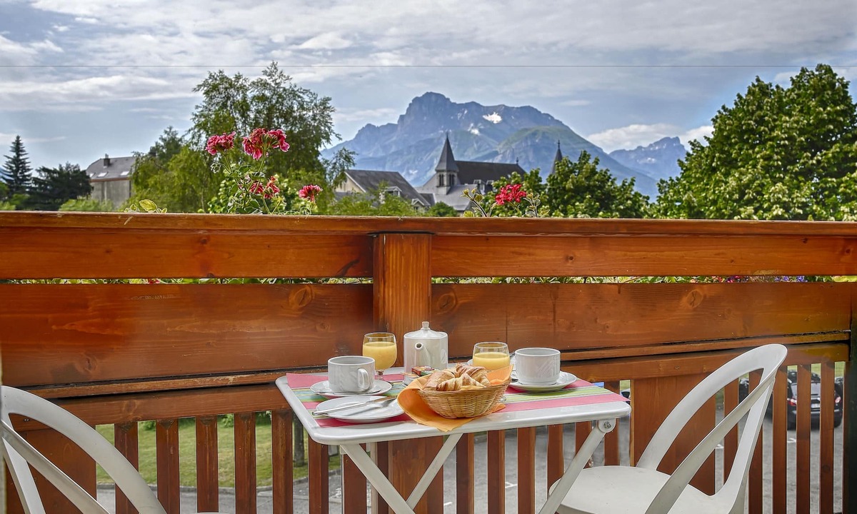 La Mure Hotel | Hôtel Murtel