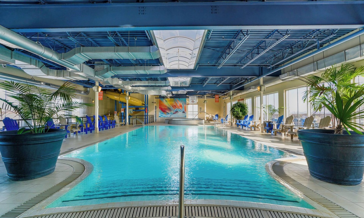 Ste. Foy Hotel | Hôtel Must – Aéroport de Québec par JARO