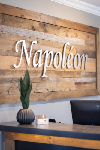 Communaute-Urbaine-de-l'Outaouais Hotel | Hôtel Napoléon