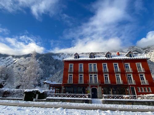 Le Bourg-d'Oisans Hotel | hôtel oberland