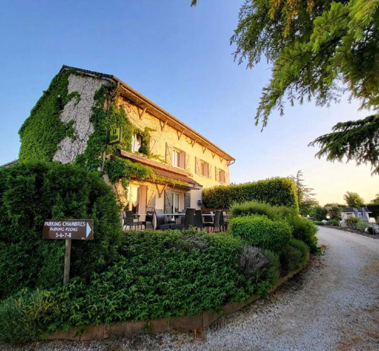 Montagny-les-Beaune Hotel | Hôtel Parc Adélie - Logis Hôtels