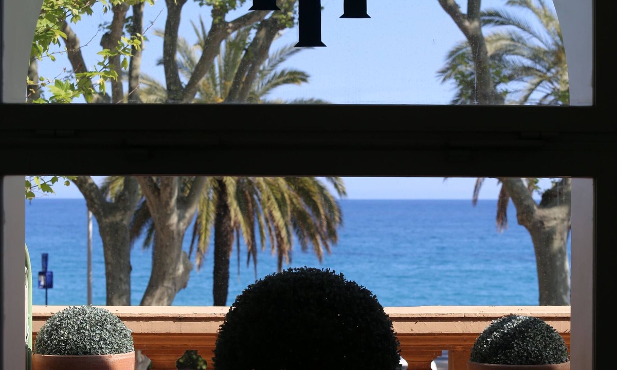 Menton Hotel | Hôtel Pavillon Impérial
