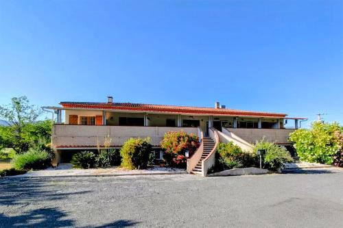 Saint-Paul-de-Fenouillet Hotel | Hôtel Restaurant Mas Le Châtelet