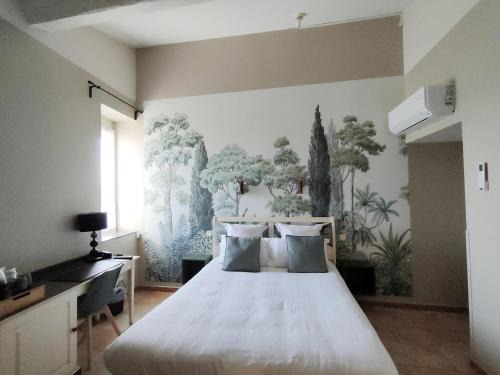 Conilhac-Corbieres Hotel | Hôtel Restaurant L'Art des Mets by Côté Jardin