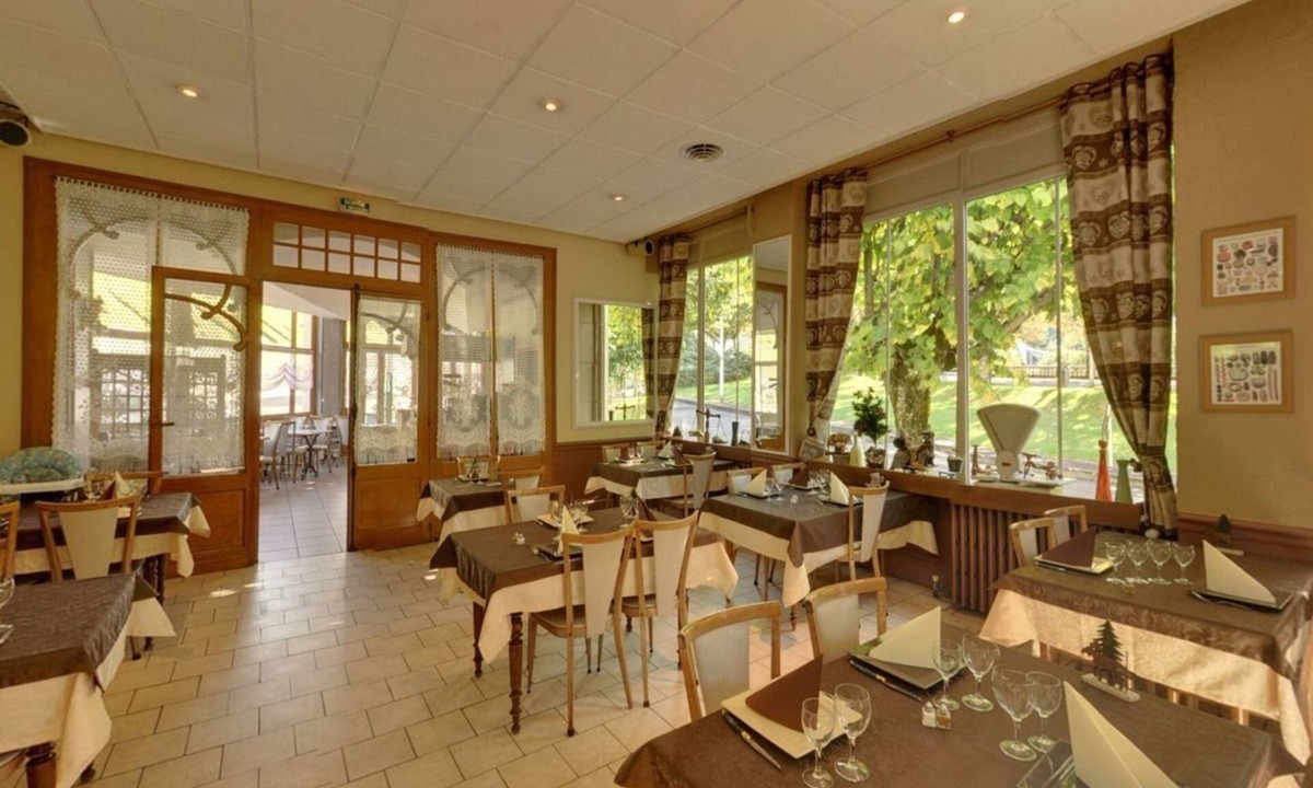 La Bourboule Hotel | Hôtel Restaurant Au Val Doré
