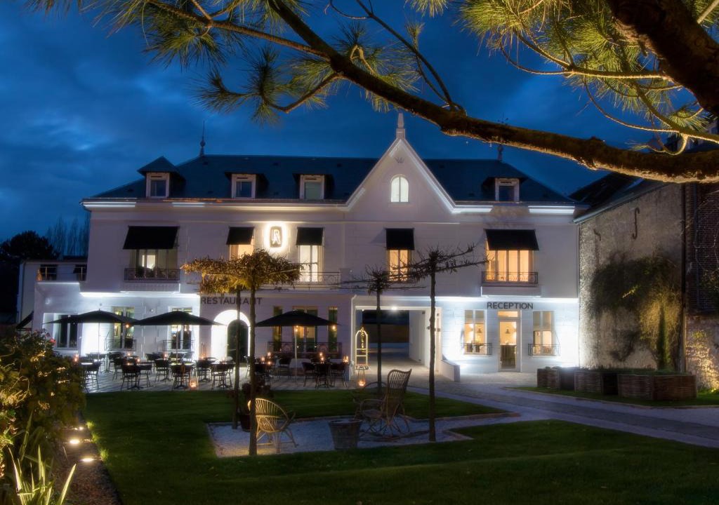 Pacy-sur-Eure Hotel | Hôtel-Restaurant Bel Ami