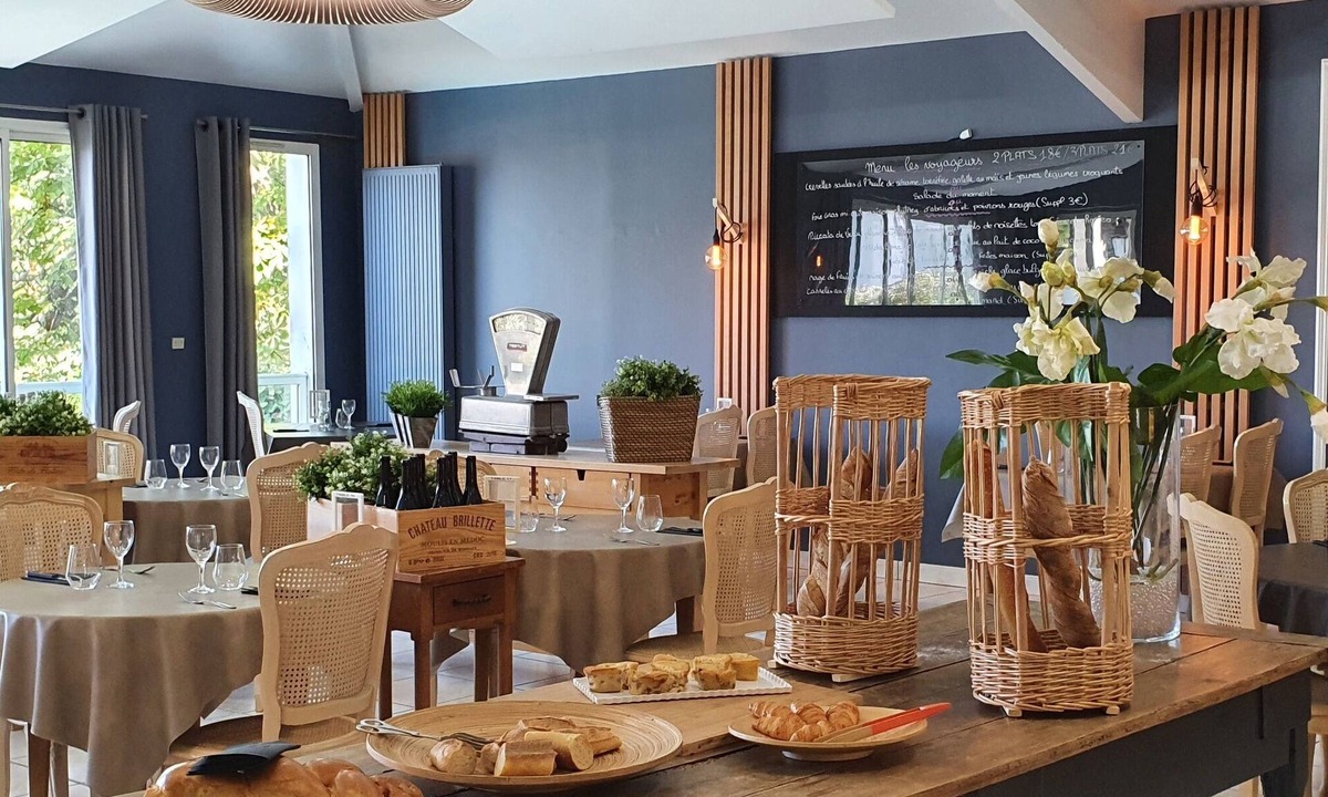 Montaigu Hotel | Hôtel restaurant bar les Voyageurs