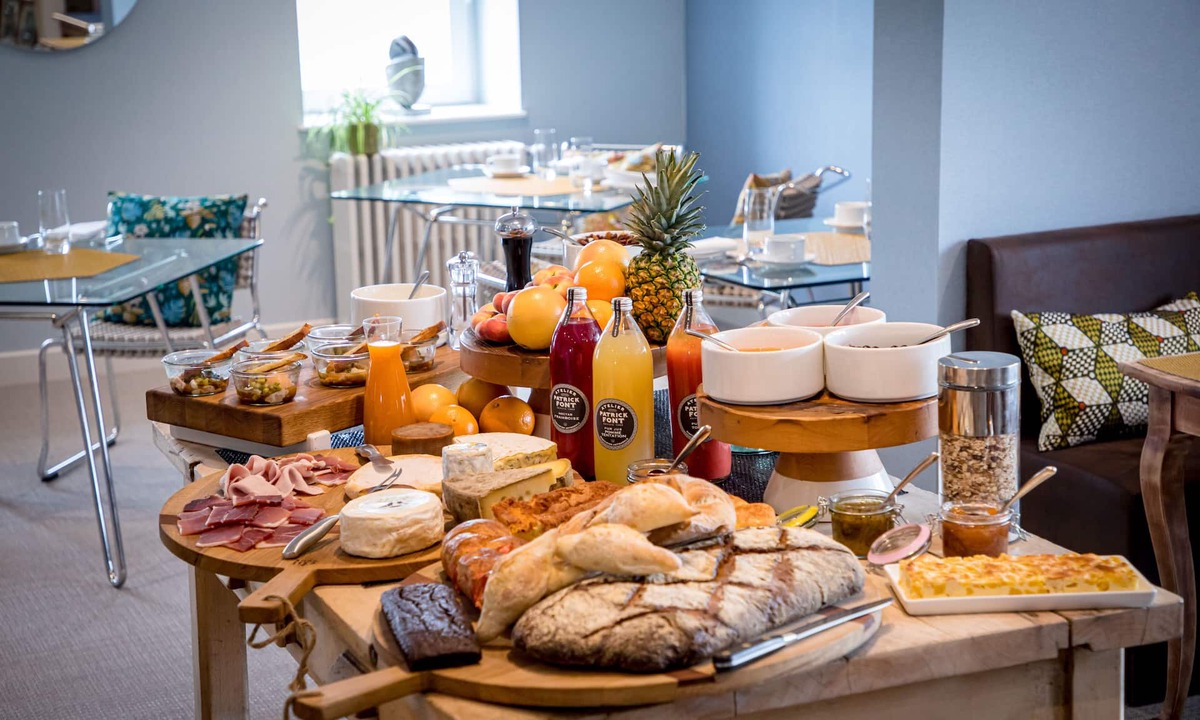 Replonges Hotel | Hôtel Restaurant Gastronomique La Huchette