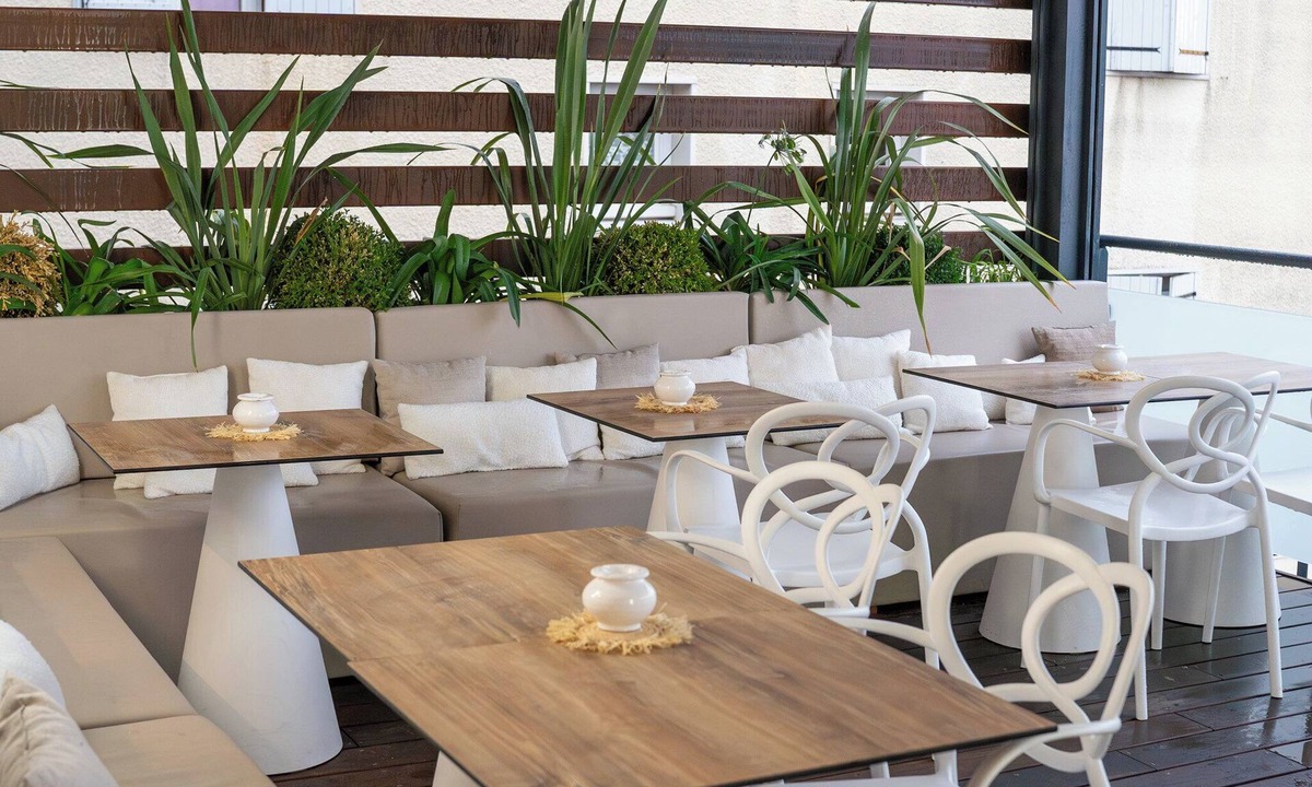 Limonest Hotel | Hôtel - Restaurant La Caborne