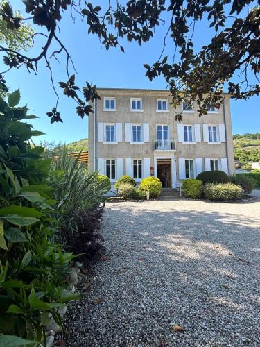 Saint-Desirat Hotel | Hôtel Restaurant La Désirade