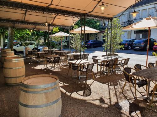 Gourdon Hotel | Hôtel Restaurant La Promenade