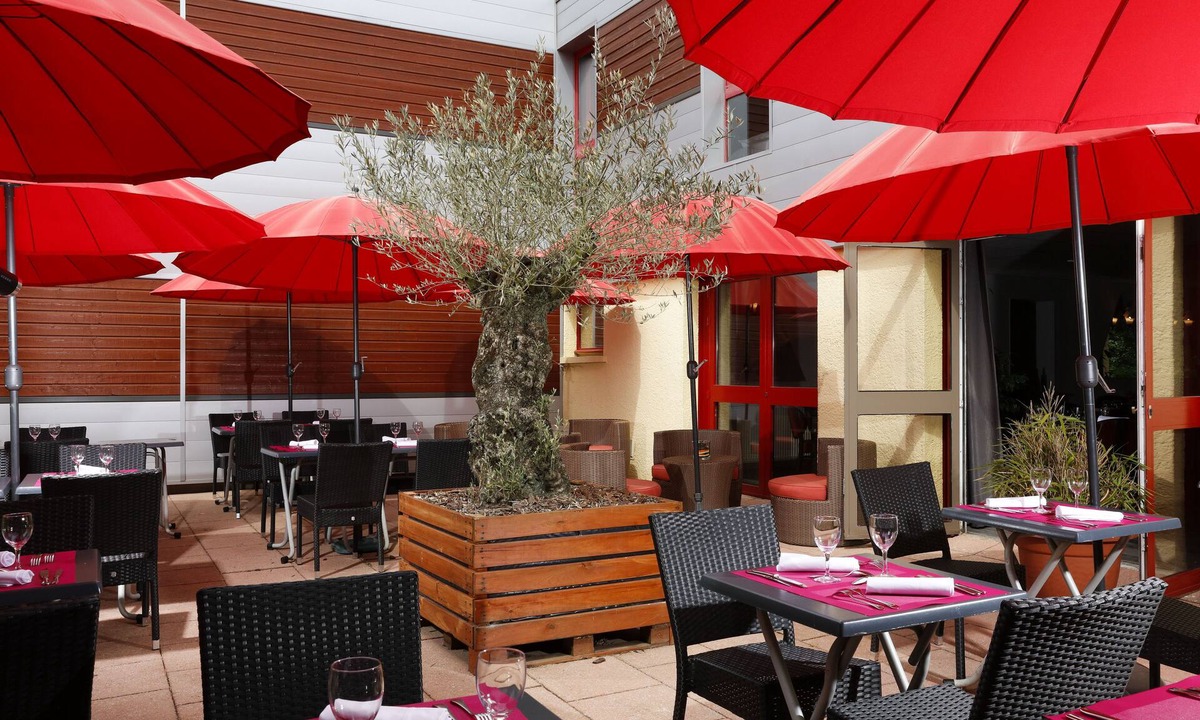 Douvrin Hotel | Hôtel restaurant Le Colibri