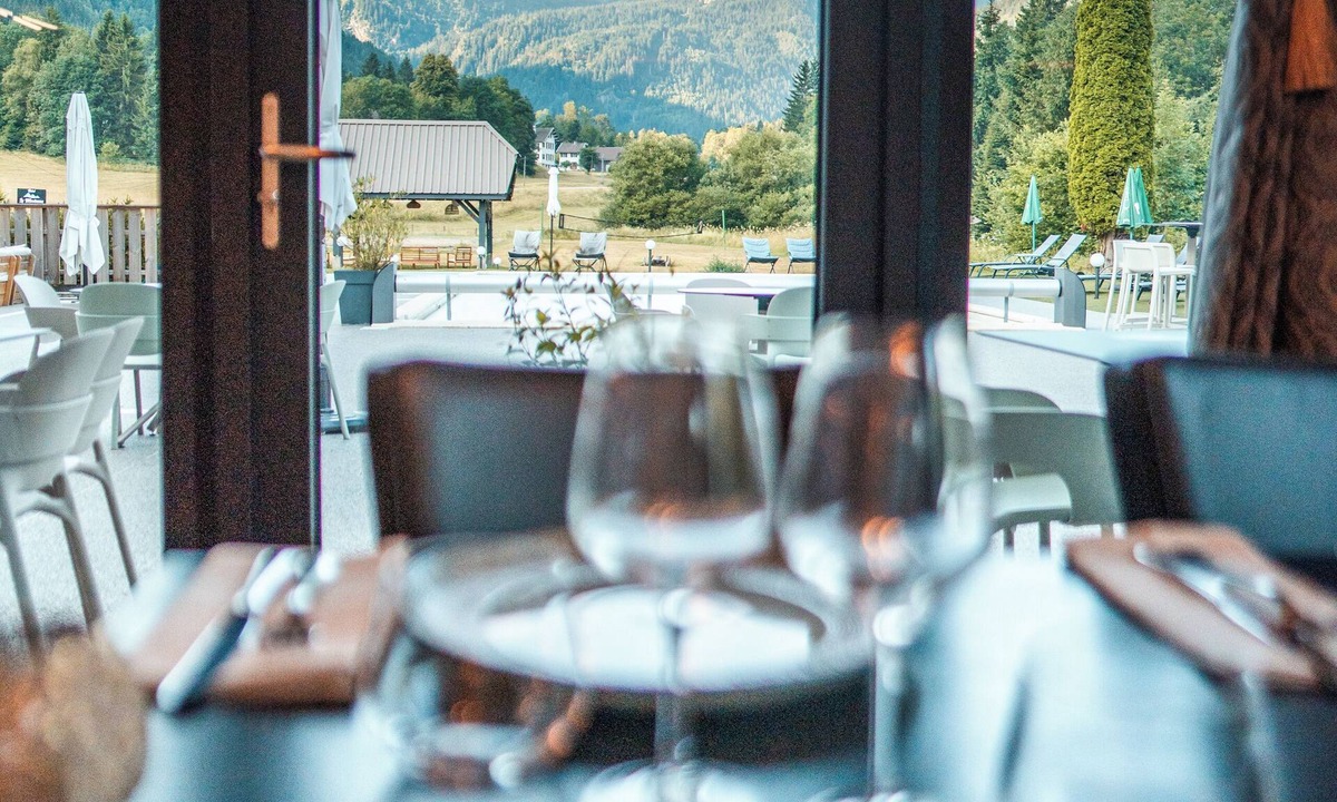 La Ferriere Hotel | Hôtel Restaurant Le Madame