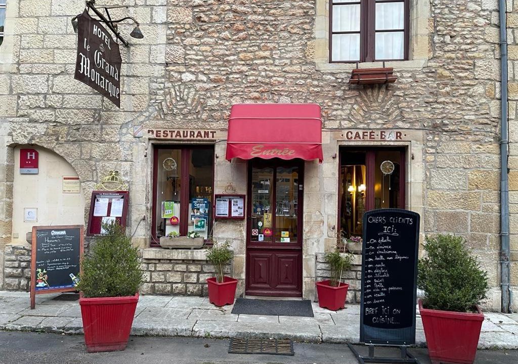 Donzy Hotel | Hôtel restaurant le Grand Monarque Donzy