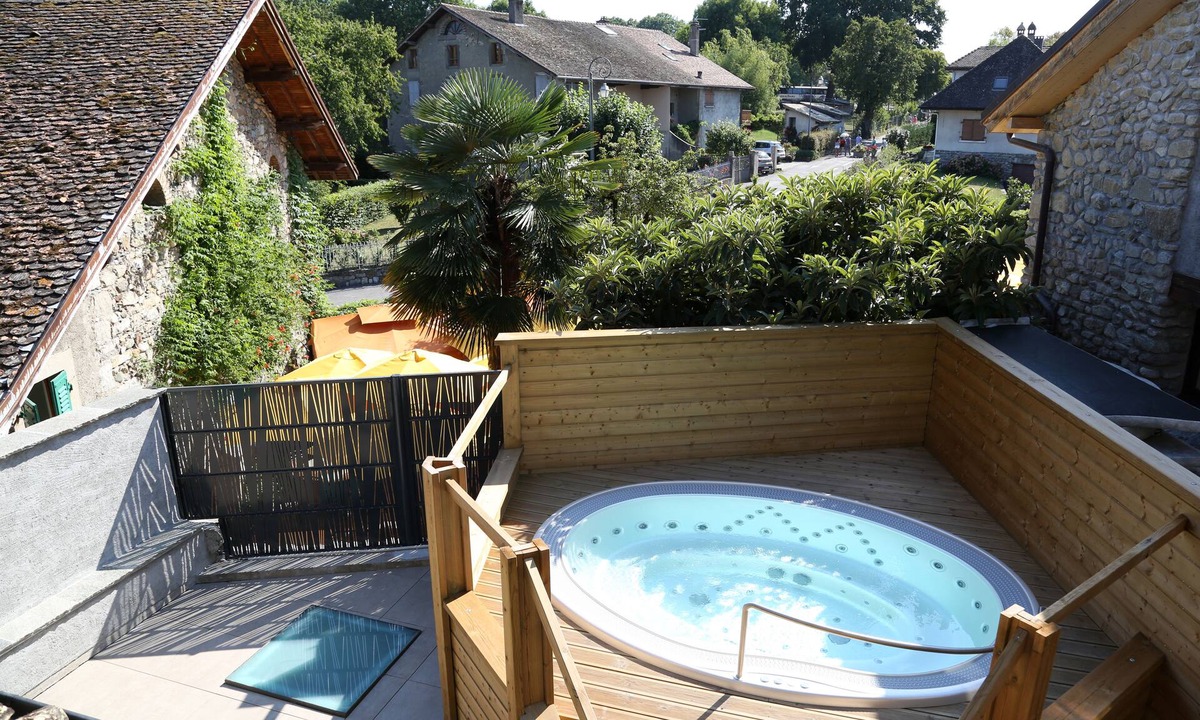 Yvoire Hotel | Hôtel Restaurant Le Vieux Logis