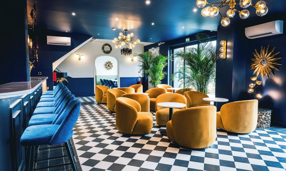 Houdan Hotel | Hôtel Saint Christophe