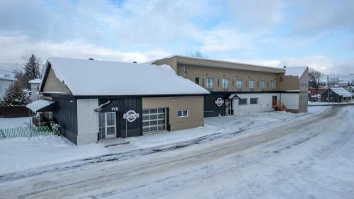 Saint-Raymond Hotel | Hôtel St-Alexis