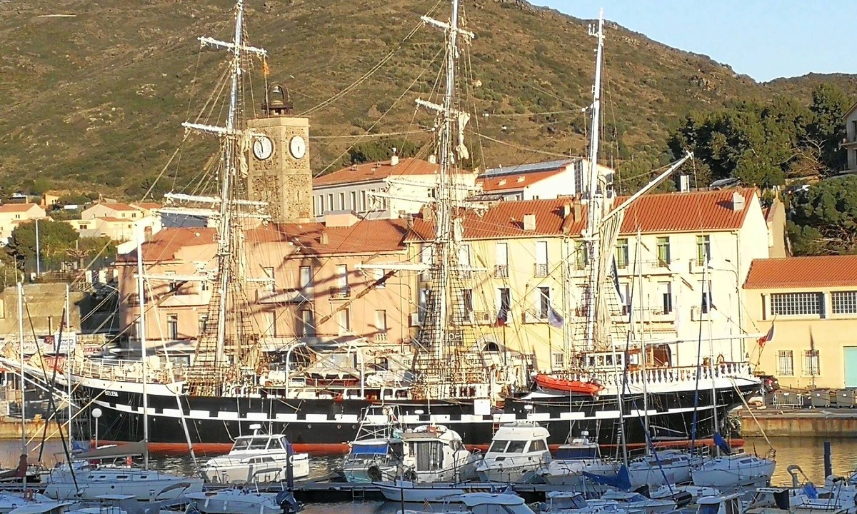 Port-Vendres Hotel | Hôtel sur le Quai