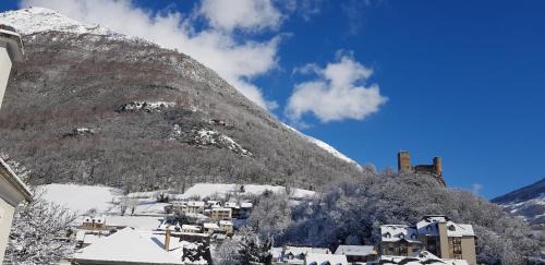 Esquieze-Sere Hotel | Hôtel Terminus