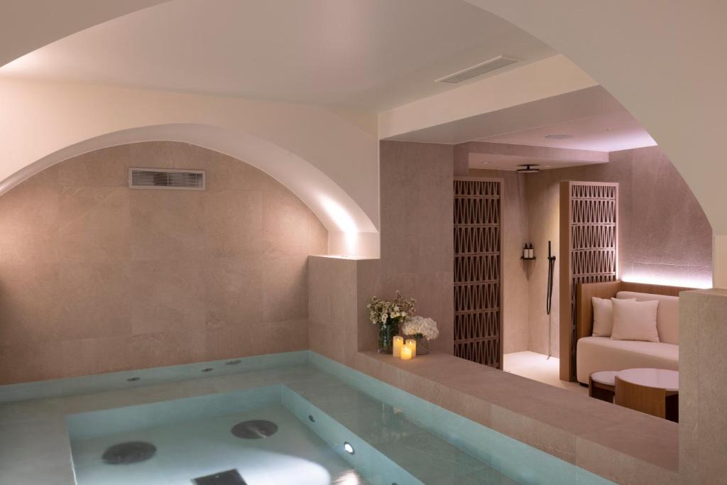 Porte-Dauphine Hotel | Hôtel Toujours & Spa