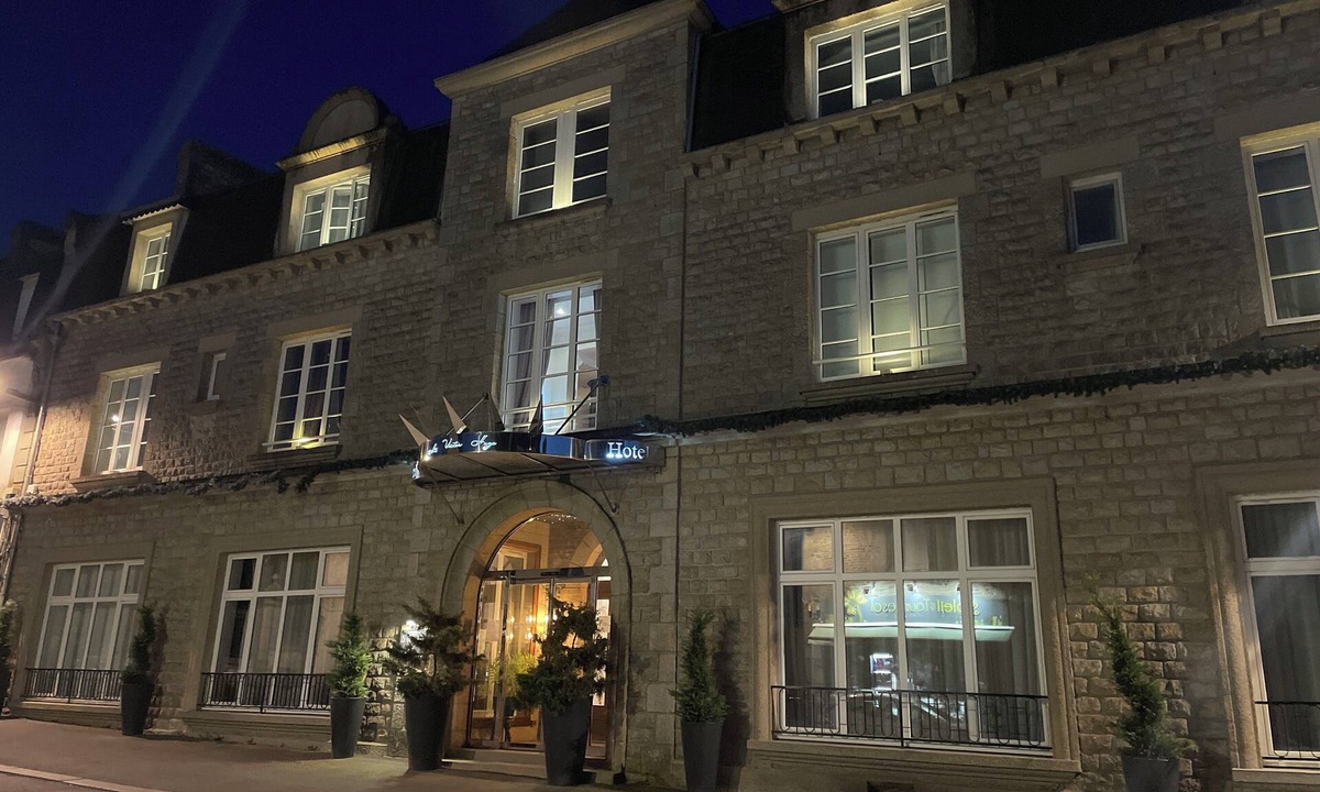 Pontorson Hotel | Hôtel Victor Hugo