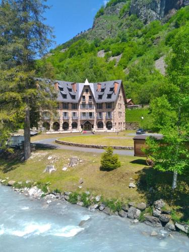 Gavarnie-Gedre Hotel | Hôtel Vignemale