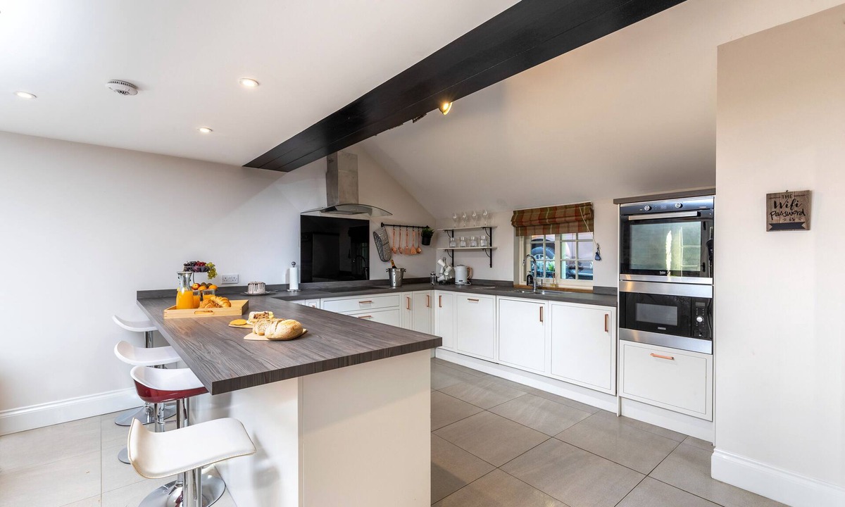Eastgate Apartment | H C Property 'The Byre'