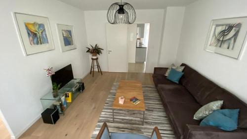 District 4 Apartment | H1 with 4,5 Room, Bathroom, Kitchen, Central, quiet & modern with office