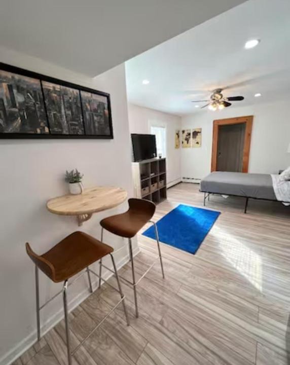 Stamford Apartment | H3 Studio Bedroom Downtown Stamford