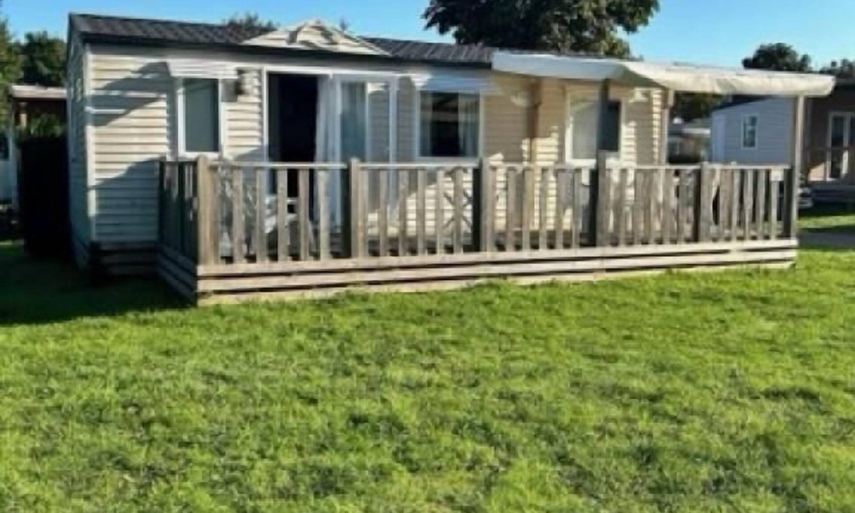 Houlgate Apartment | H420 - 3-bedroom mobile home for 6 people 5* campsite
