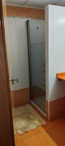 Zarandona House | Habitación con baño privado