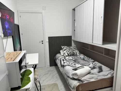 Paracuellos de Jarama House | Habitacion con baño compartido
