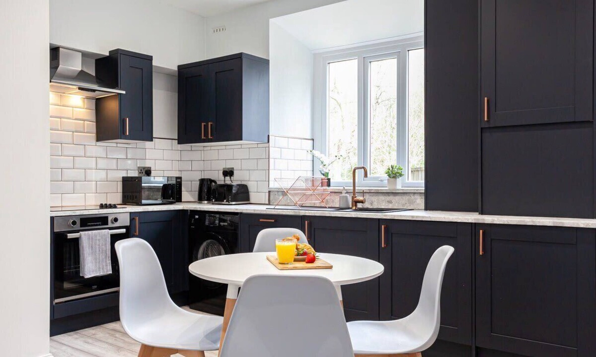 Darcy Lever House | Hacken Lodge Summary: