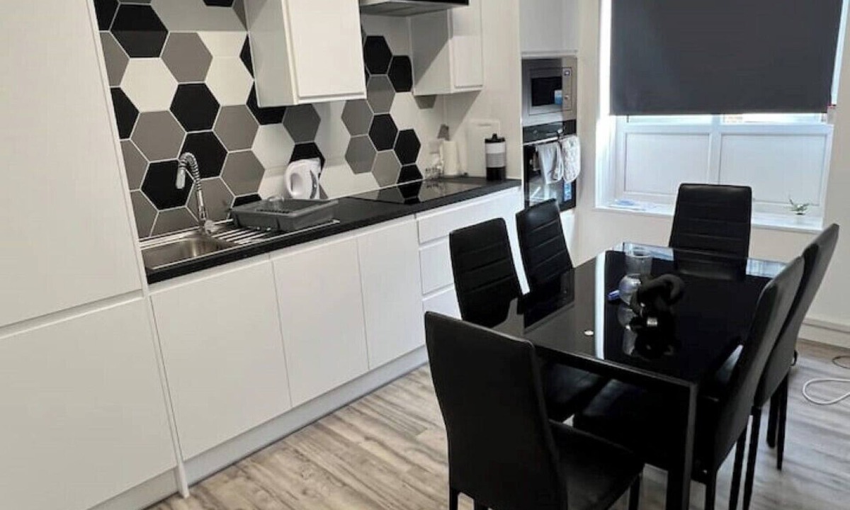 Upper Clapton Apartment | Hackney Haven!