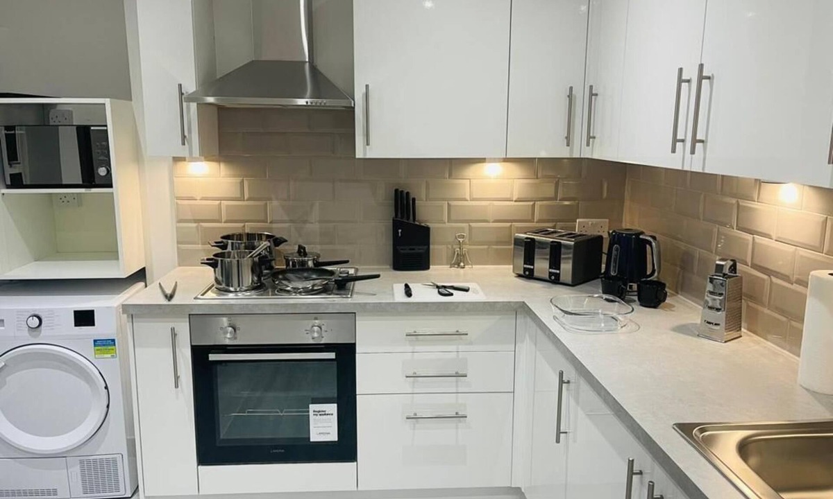 Upper Clapton Apartment | Hackney Studios by Sleepy - Studio Flat 7